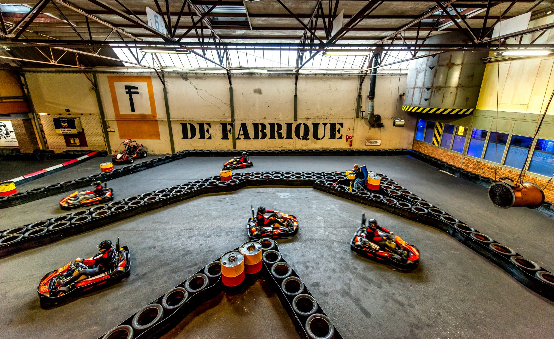 Kinderfeestje - Karten - Kids Karting School - Kart Circuit Utrecht - Karten Leidsche Rijn - Karten Maarssen - Sportief Kinderfeestje Utrecht - Stoer Kinderfeestje Utrecht - - Indoor kartbaan - Kartbaan Utrecht - Karten Utrecht - Racecircuit Utrecht - Uitje karten - Langste indoor Kartbaan - Indoor Kartbaan - Langste indoor kartbaan - Kids Karting School Proefabonnement