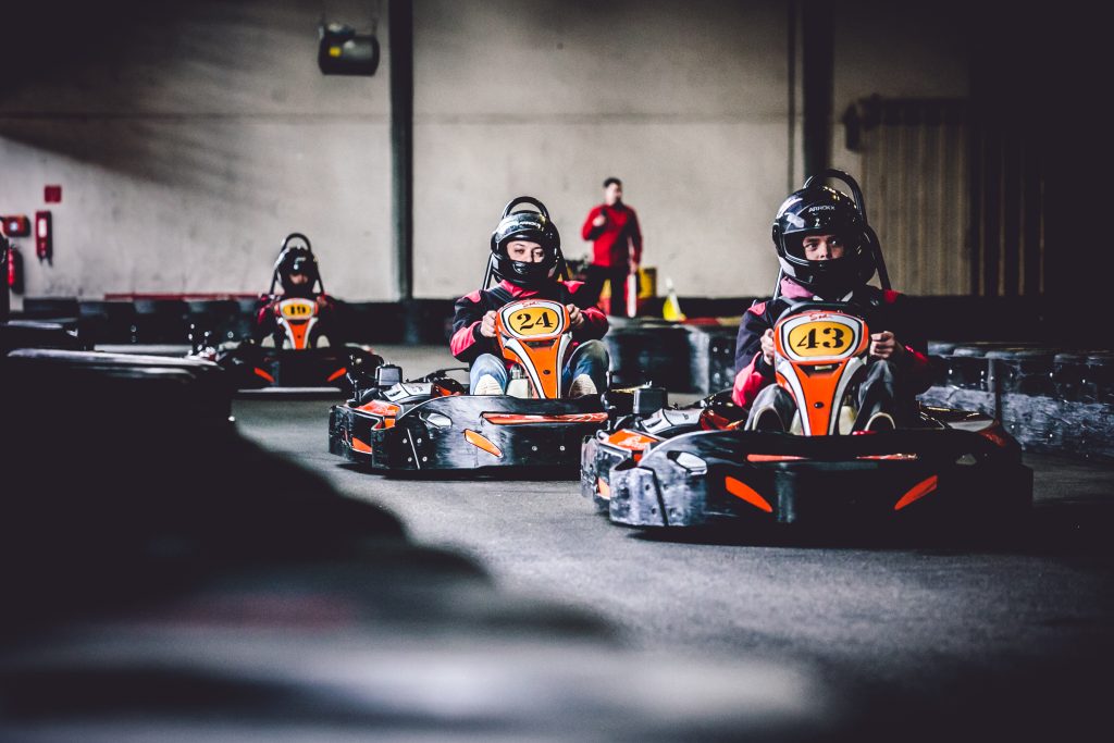 Karten - Kart Circuit Utrecht - Karten Maarssen - Indoor kartbaan - Kartbaan Utrecht - Karten Utrecht - Racecircuit Utrecht - Uitje karten - Langste indoor Kartbaan